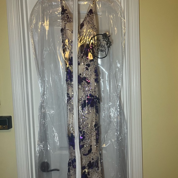 Hand-beaded prom dress - Picture 13 of 15
